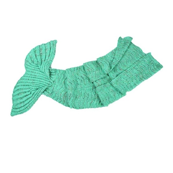 LAGHCAT Mermaid Tail Blanket Knit Crochet. - Picture 2 of 3
